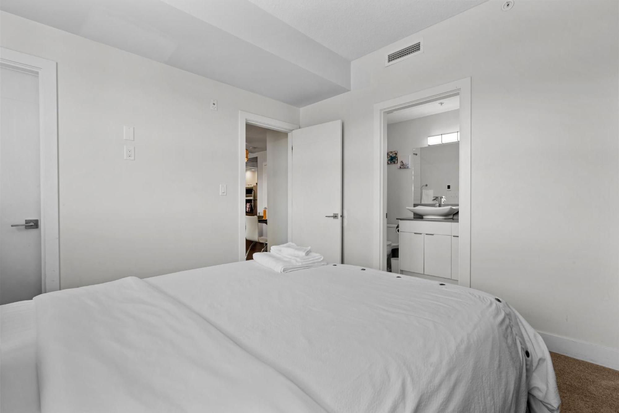 Element On First By Manna Apartment YYC Cameră foto